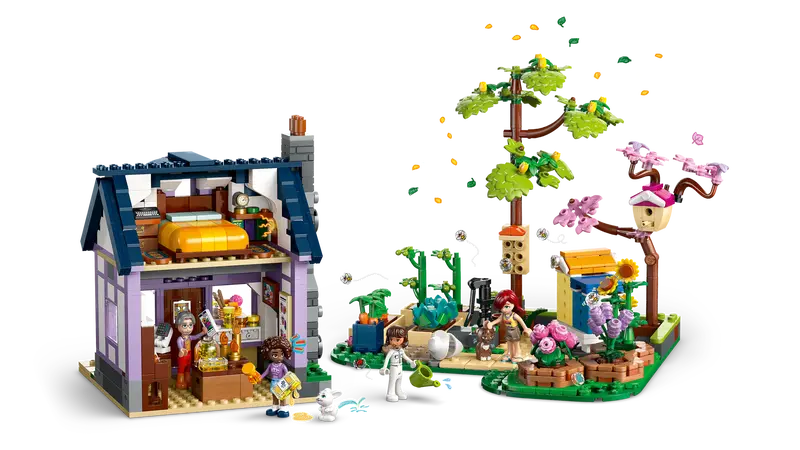 LEGO Friends Beekeepers’ House and Flower Garden (42669)