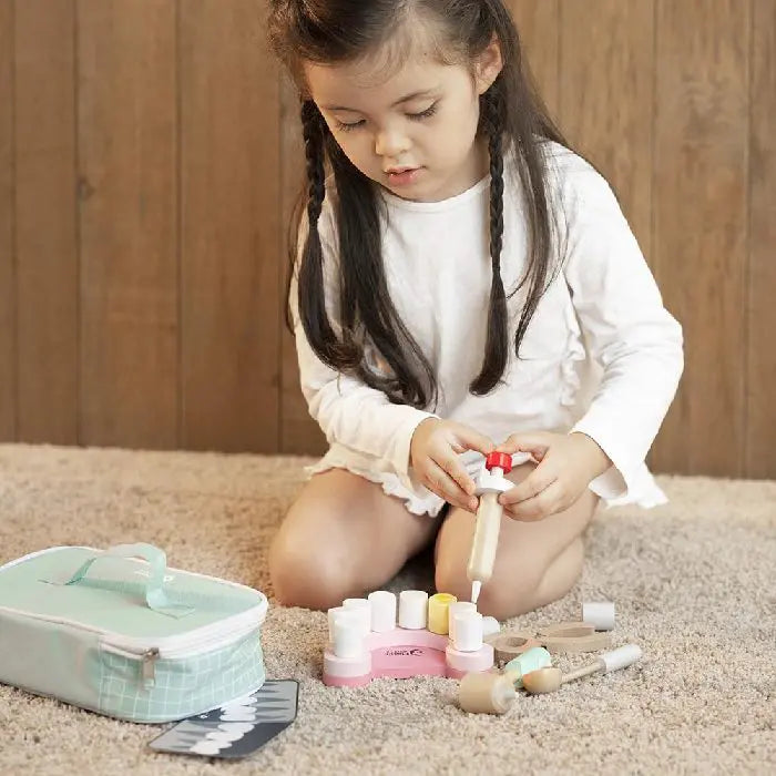 CLASSIC WORLD LITTLE DENTIST SET