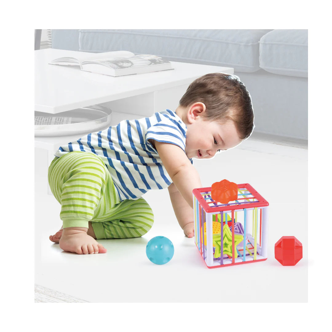INFUNBEBE PUT & TAKE FUN CUBE by INFUNBEBE