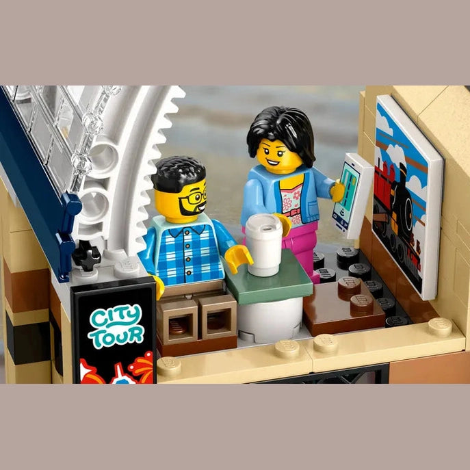LEGO Central Train Station (60469) by LEGO