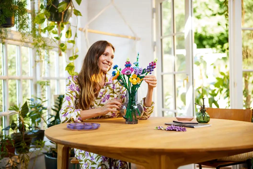 LEGO Icons Wildflower Bouquet (10313)