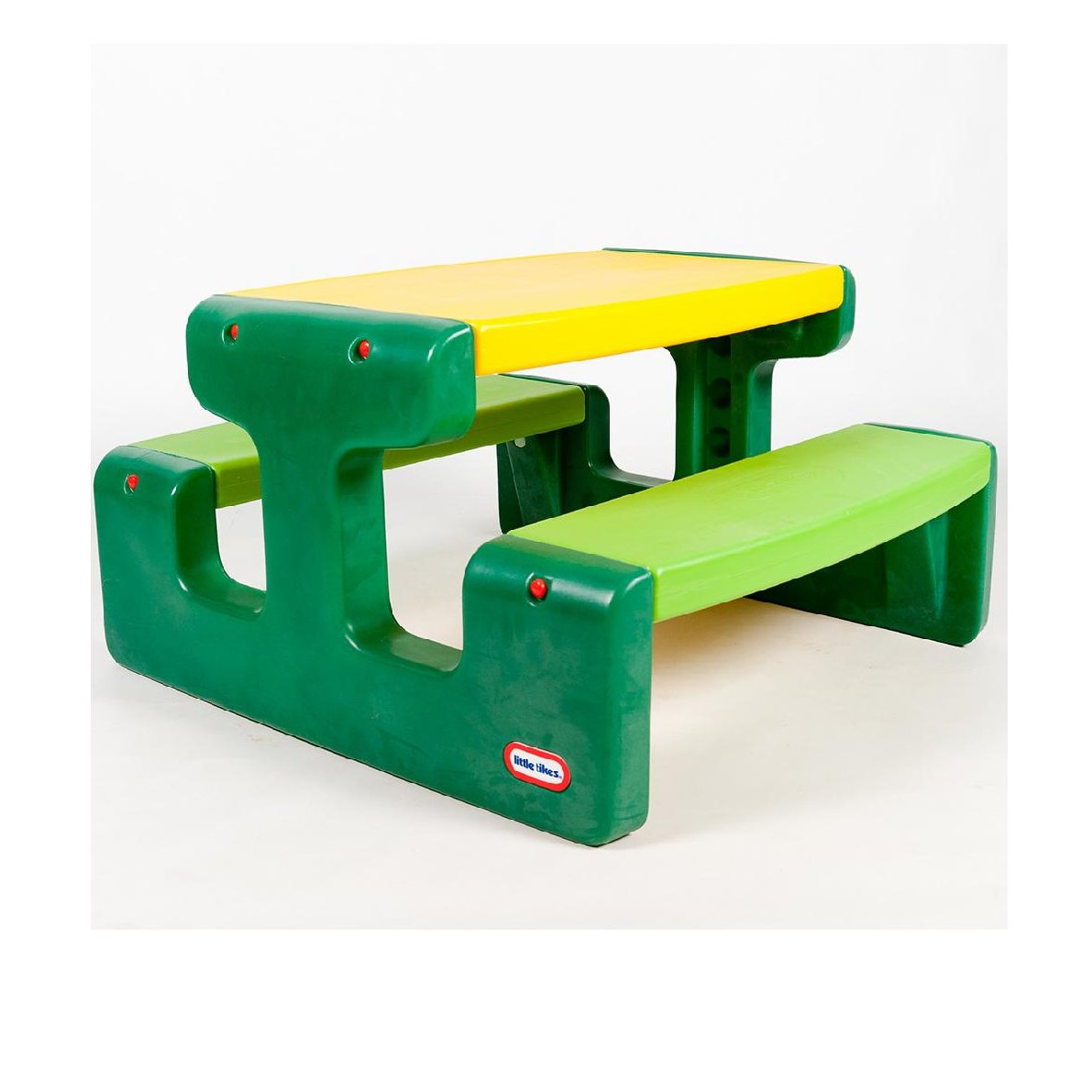 Little Tikes Picnic Table Evergreen by MGA Entertainment