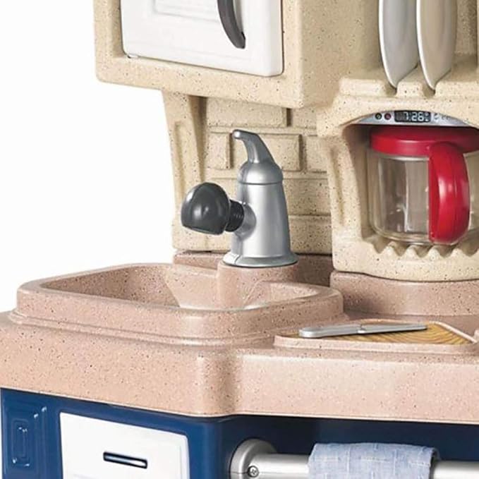 Little Tikes Super Chef Kitchen by MGA Entertainment