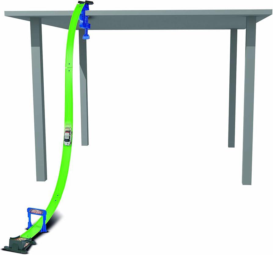 MAJORETTE RACING JUMP WITH CAR