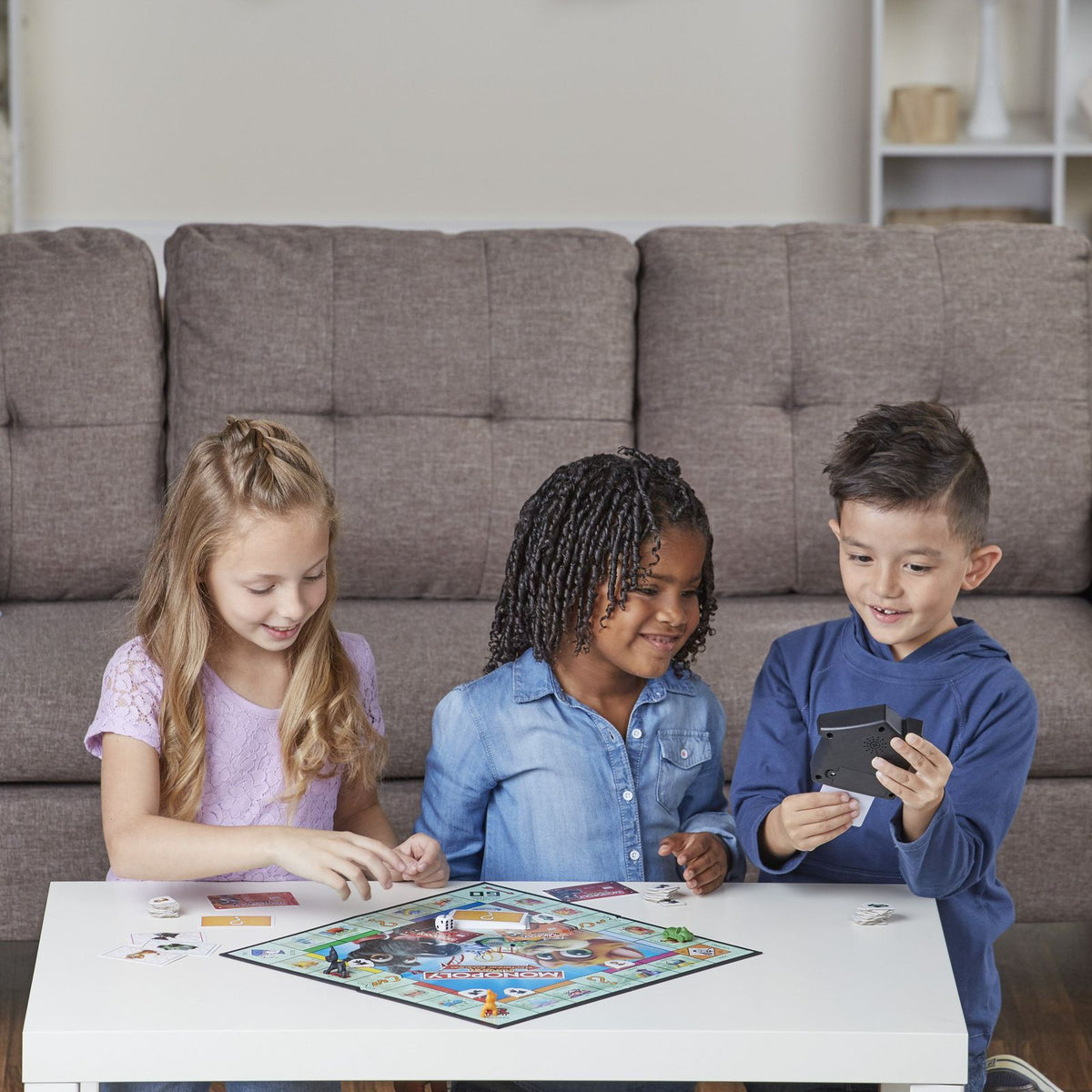 MONOPOLY JUNIOR ELECTRONIC BANKING by Hasbro