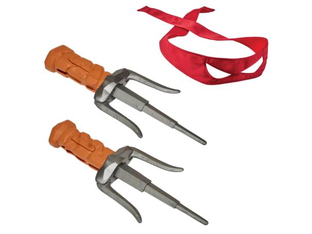 TMNT Ninja Reveal Raphael’s Sai