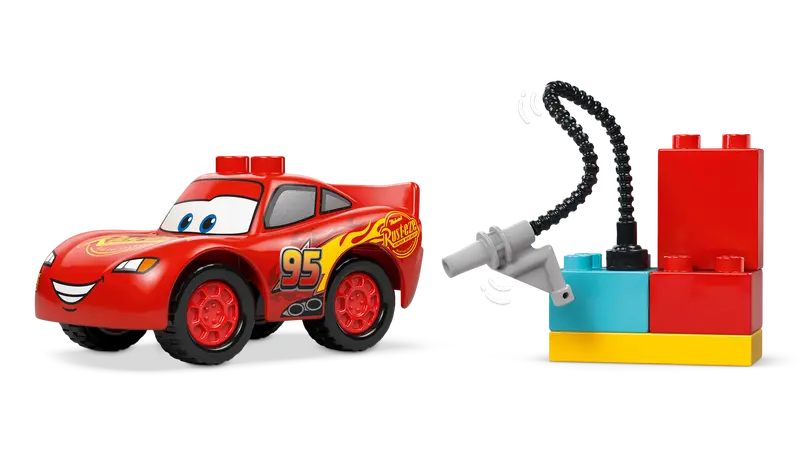 McQueen's Visit to Doc's Garage (10456)