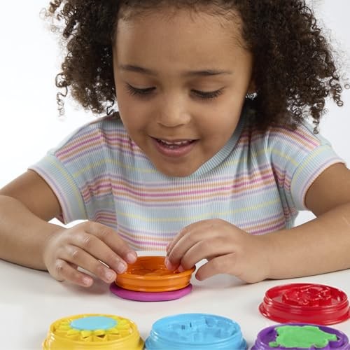 Play-Doh Shape a Story 8 Oz Playset, Disney Junior by Play-Doh
