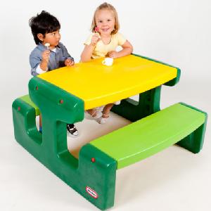 Little Tikes Picnic Table Evergreen