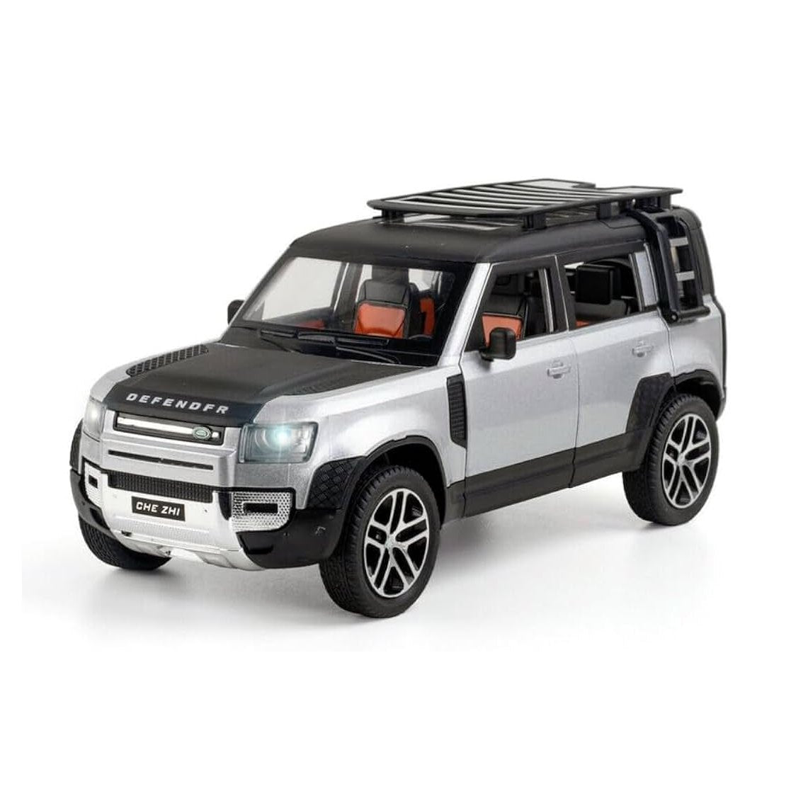 Land Rover Defender 1:24 Die-Cast Car by CHE ZHI