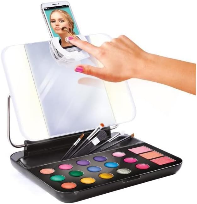 LIGHT-UP MAKE-UP CASE