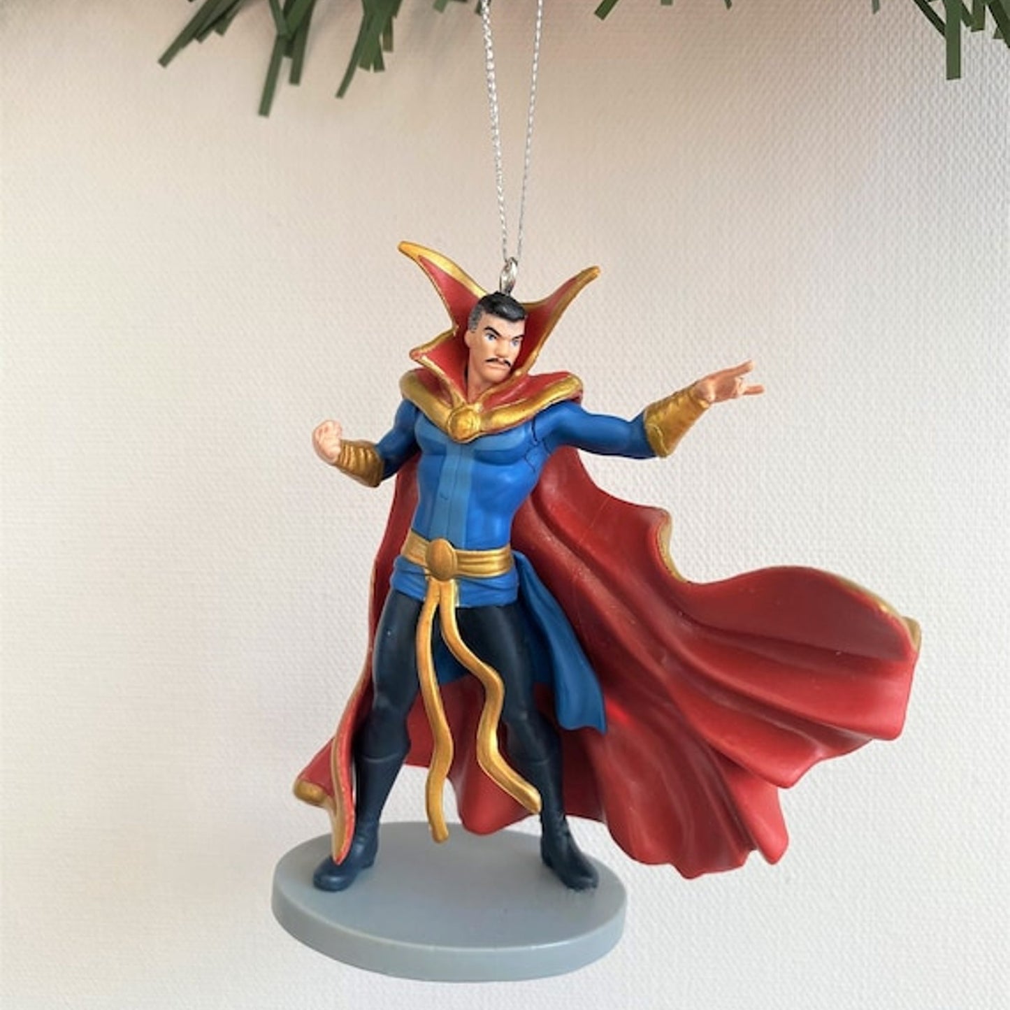 Diamond S Dr. Strange Marvel Gallery Figure 22 cm by Diamond S