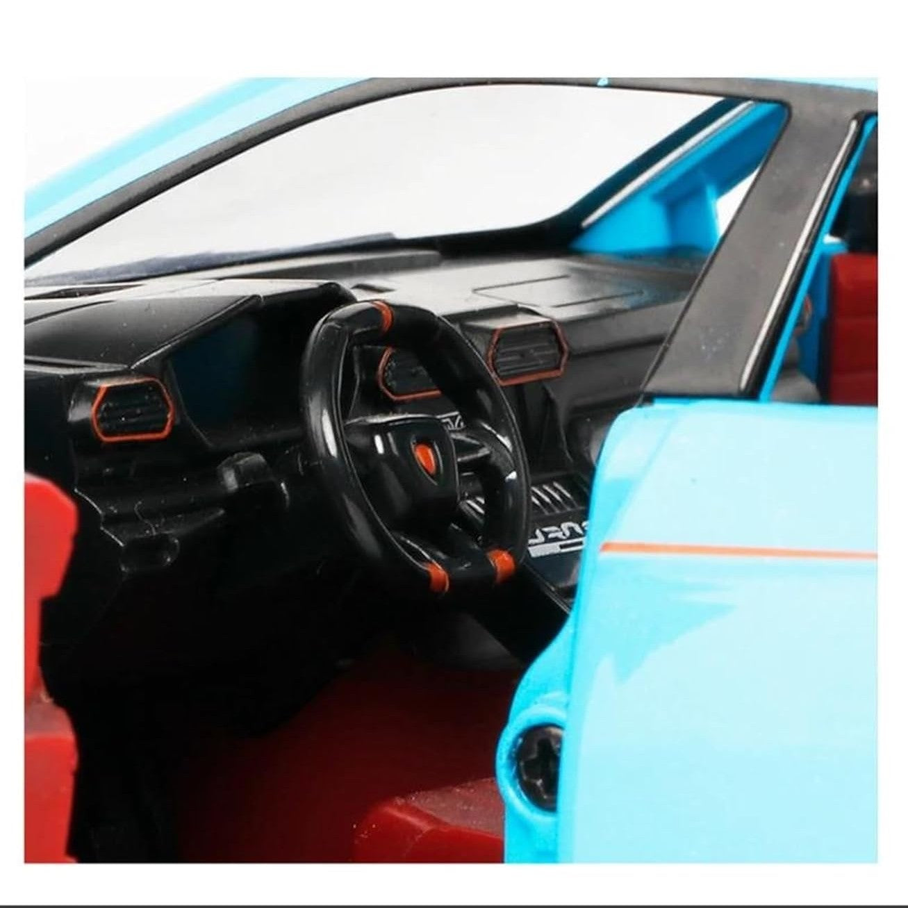 Lamborghini Urus 1:24 Die-Cast Car by CHE ZHI