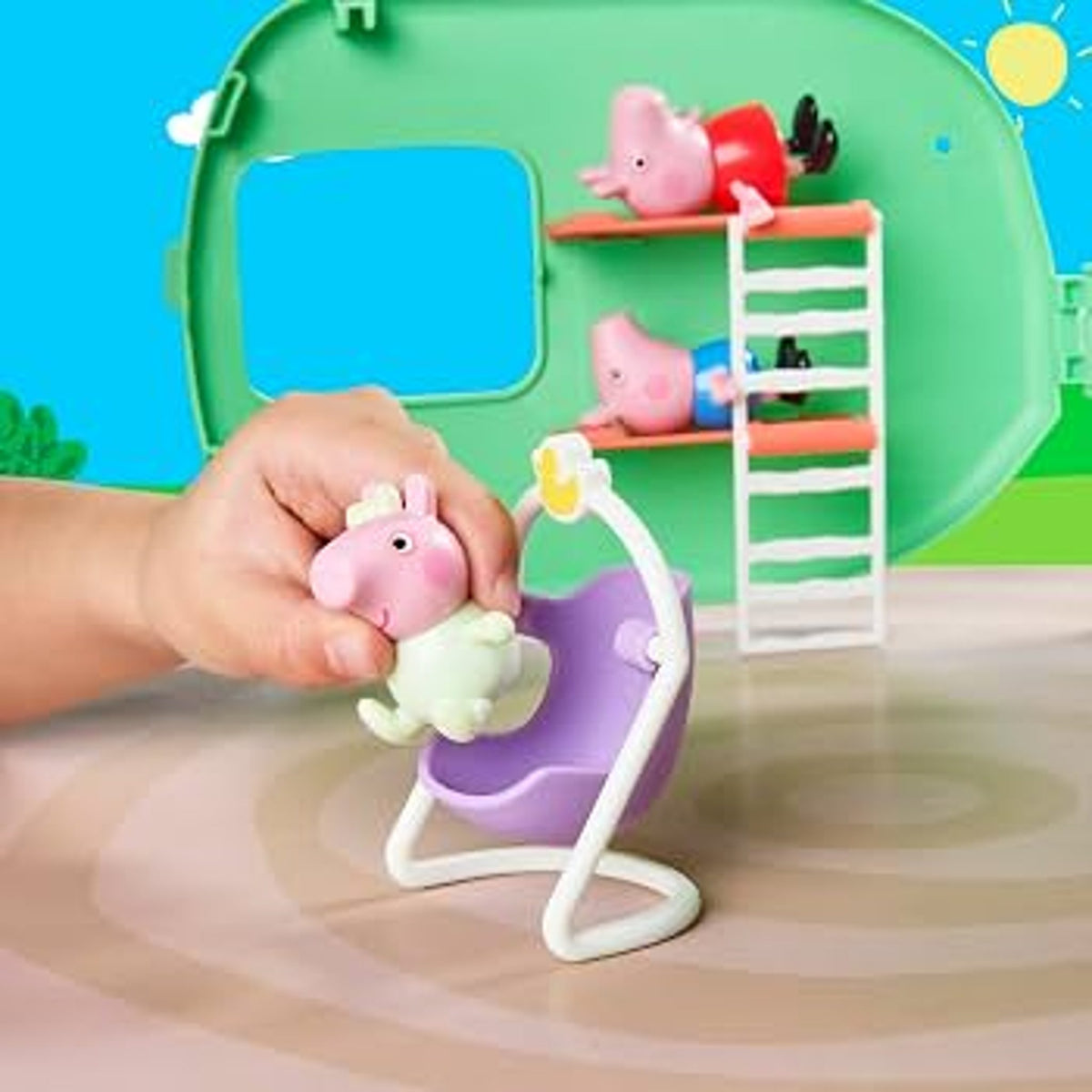 Peppa Pig Three Little Piggies Caravan by Peppa Pig