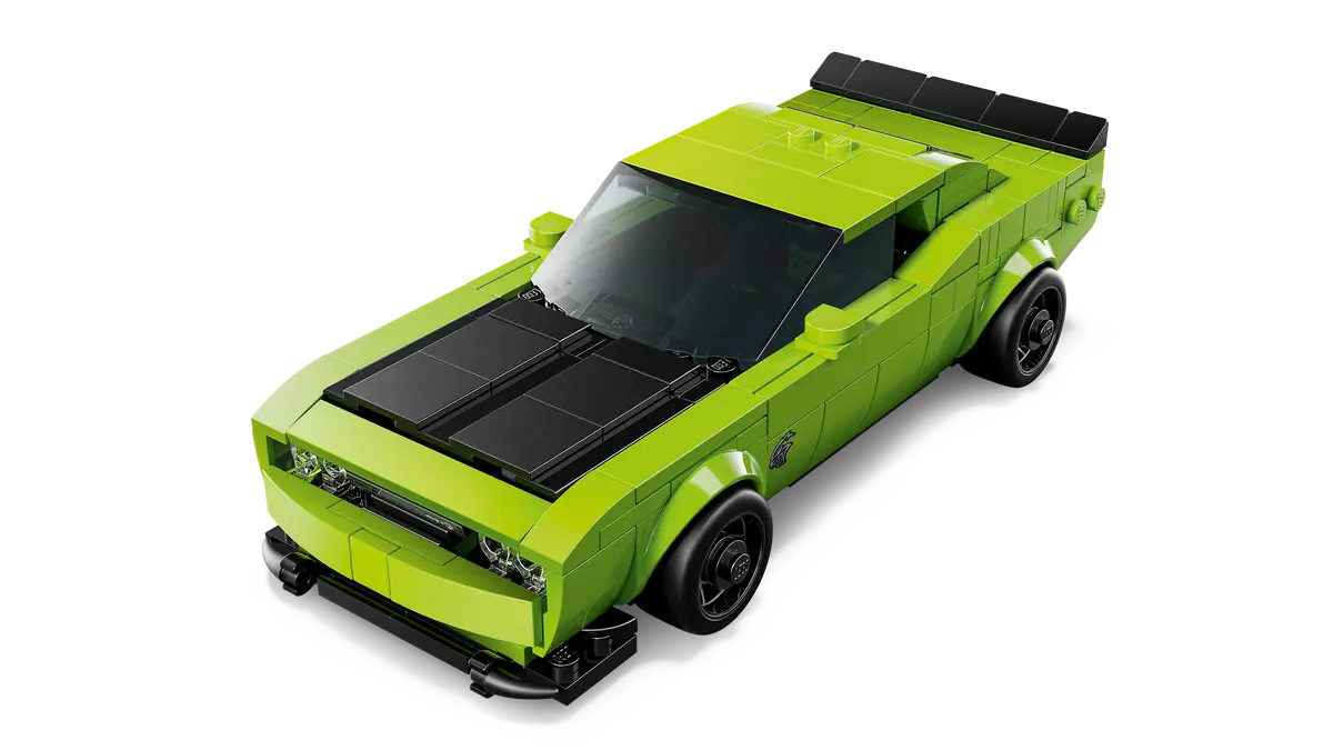 Dodge Challenger SRT Hellcat Sports Car (77237)