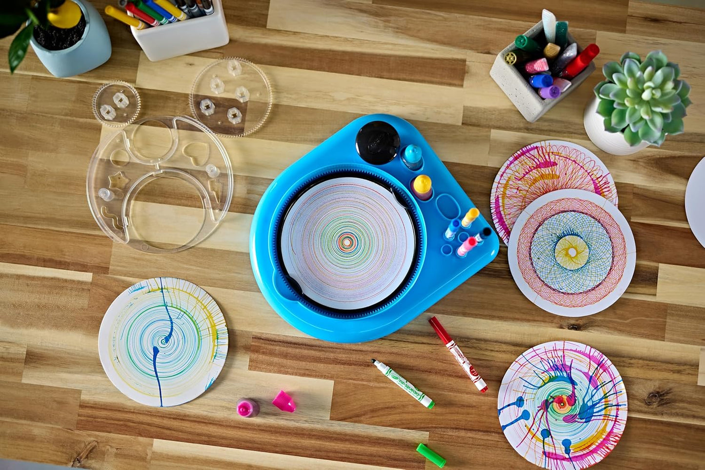 SPIN & SPIRAL ART STATION