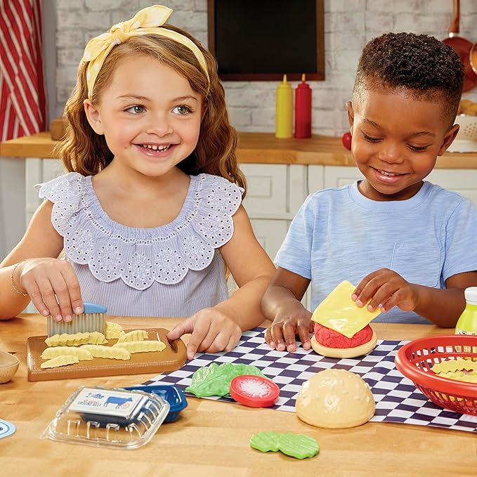 Little Tikes Creative Chefs  Cheeseburger and Fries Kit with
