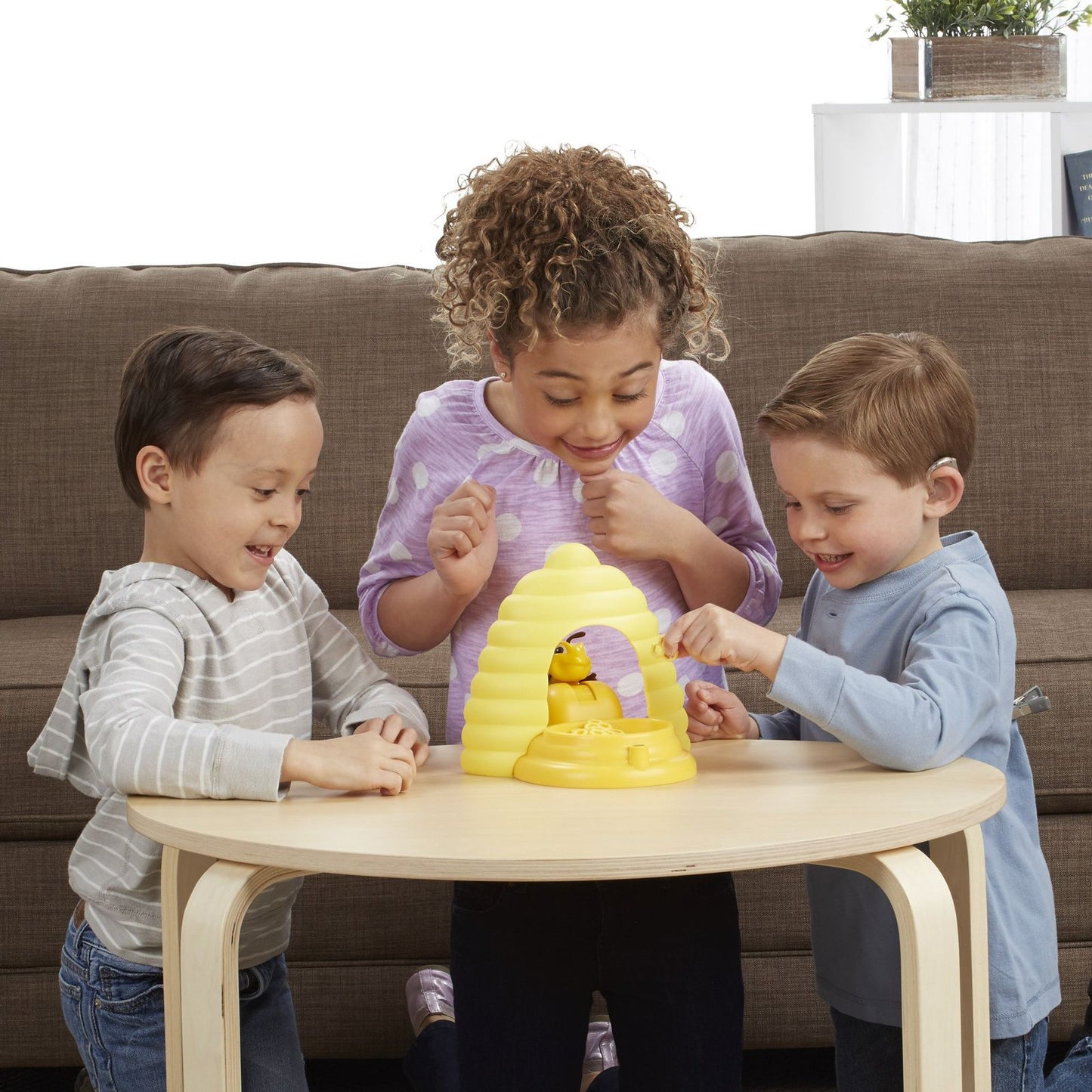 BEEHIVE SURPRISE by Hasbro