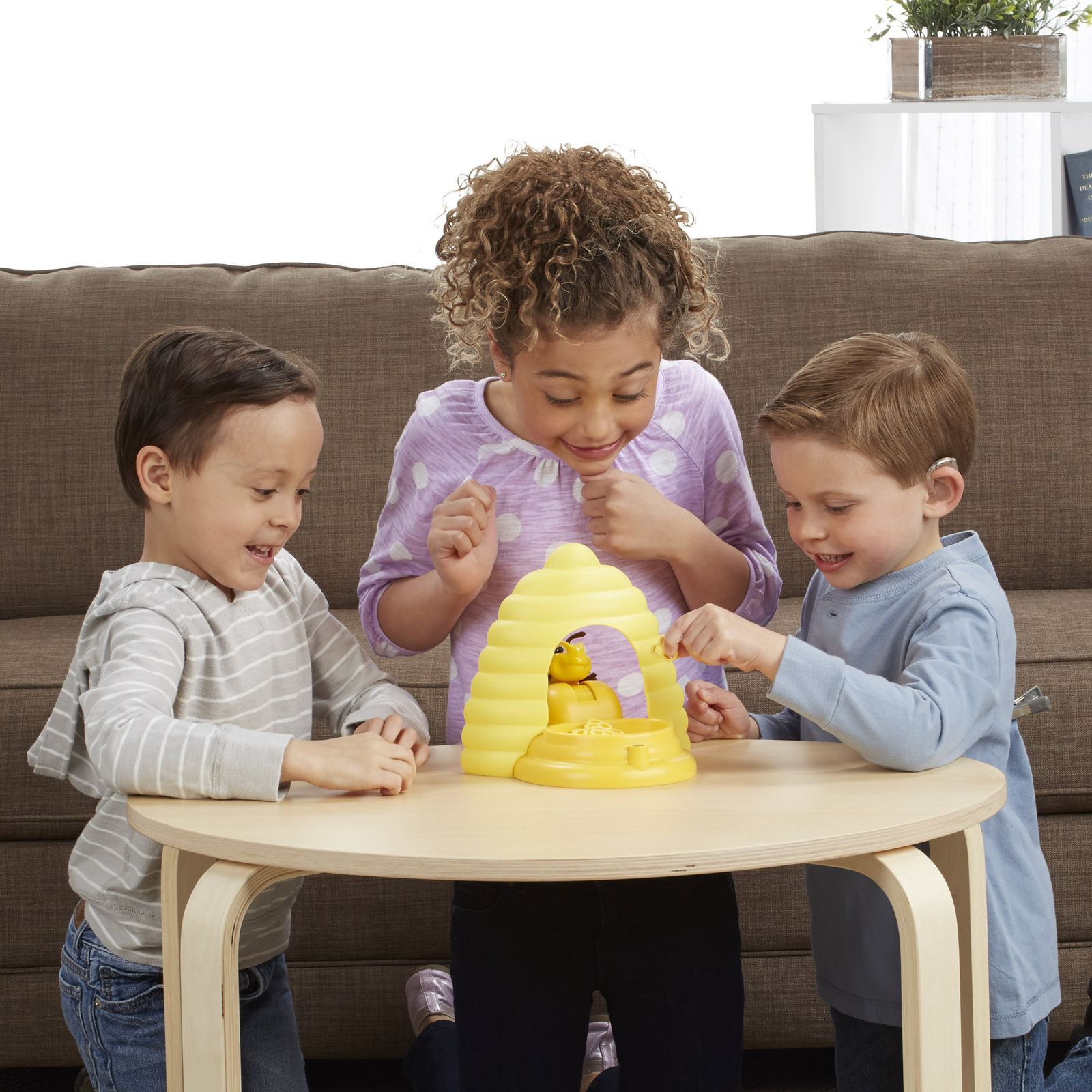 BEEHIVE SURPRISE by Hasbro