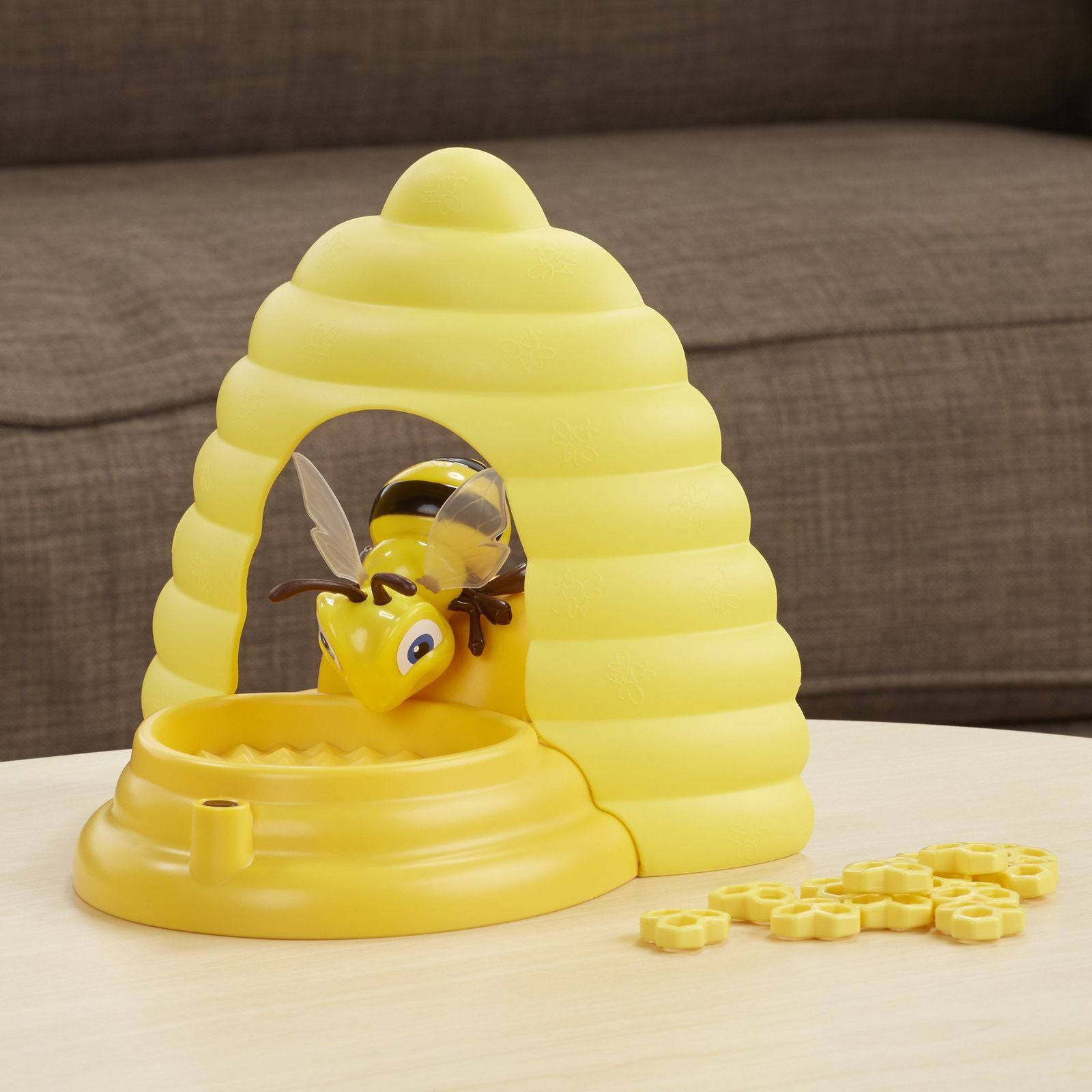 BEEHIVE SURPRISE by Hasbro