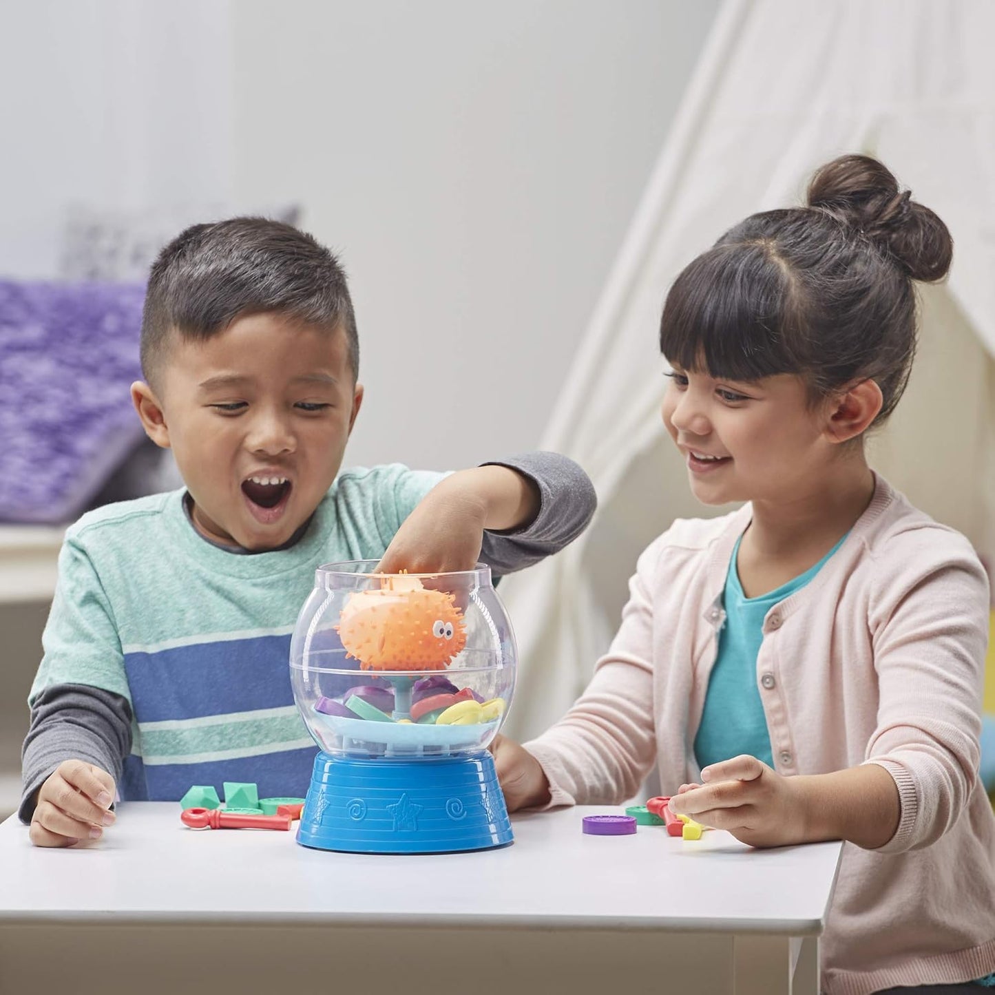 Blowfish Blowup by Hasbro