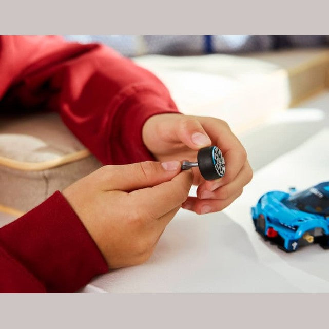 LEGO Bugatti Vision GT Hyper Sports (77253) by LEGO