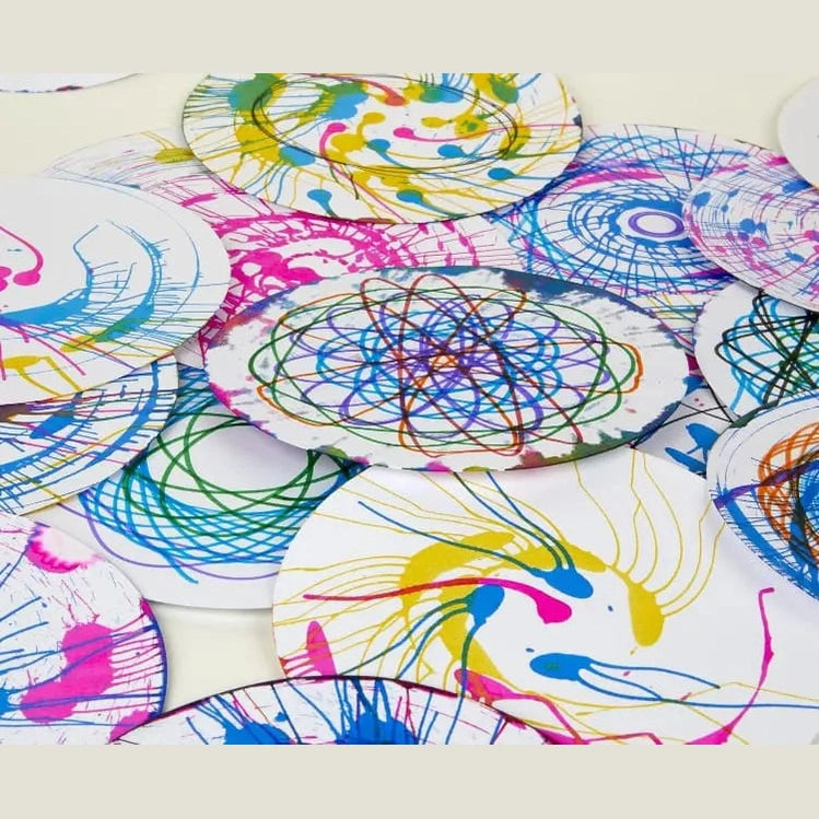 CRAYOLA – SPIN AND SPIRAL ART STATION MANDALA by Crayola