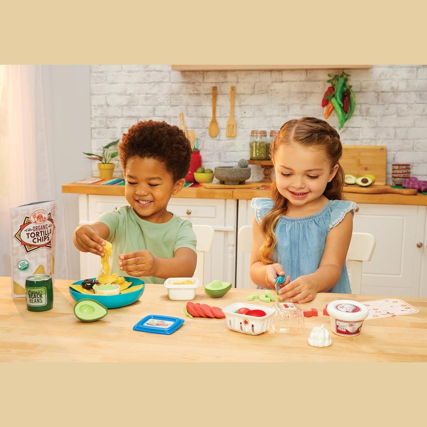 Creative Chefs Make-It Mix Sand Nacho Kit by MGA Entertainment