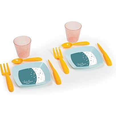 Ecoiffier Dinner Table by Ecoiffier