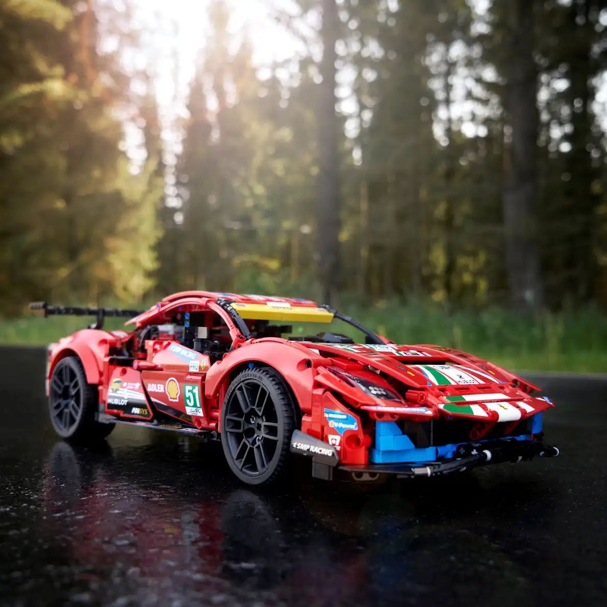 LEGO Ferrari 488 GTE (42125) by LEGO