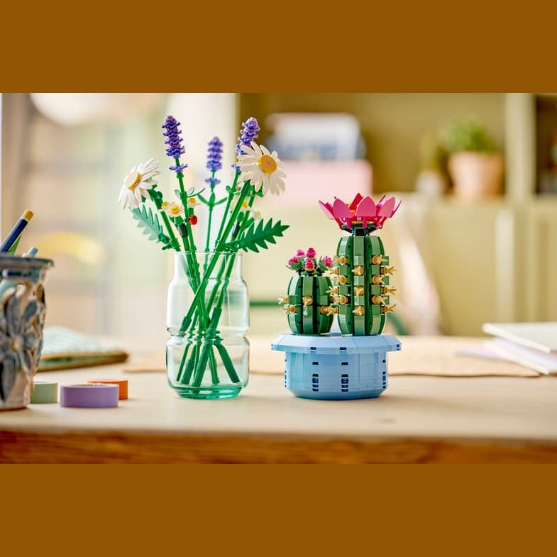 LEGO Flowering Cactus (11509) by LEGO