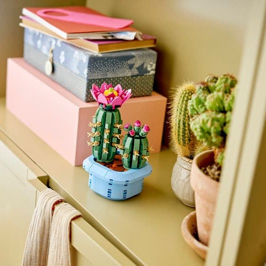 LEGO Flowering Cactus (11509) by LEGO