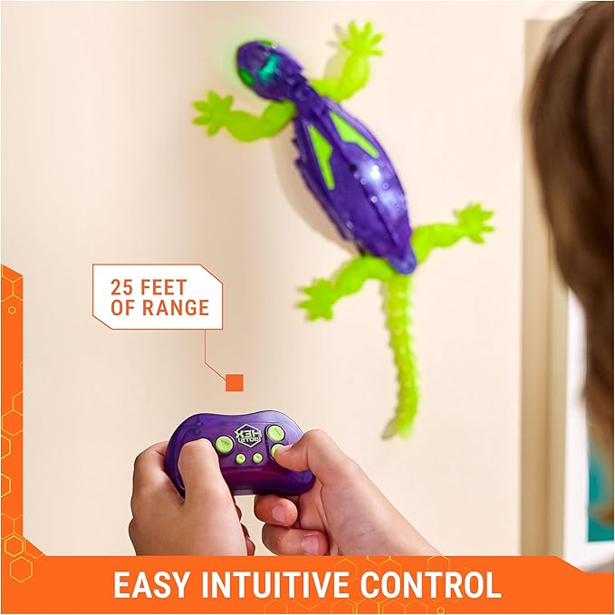 GLOWING WALL CRAWLER GECKO by Spin Master