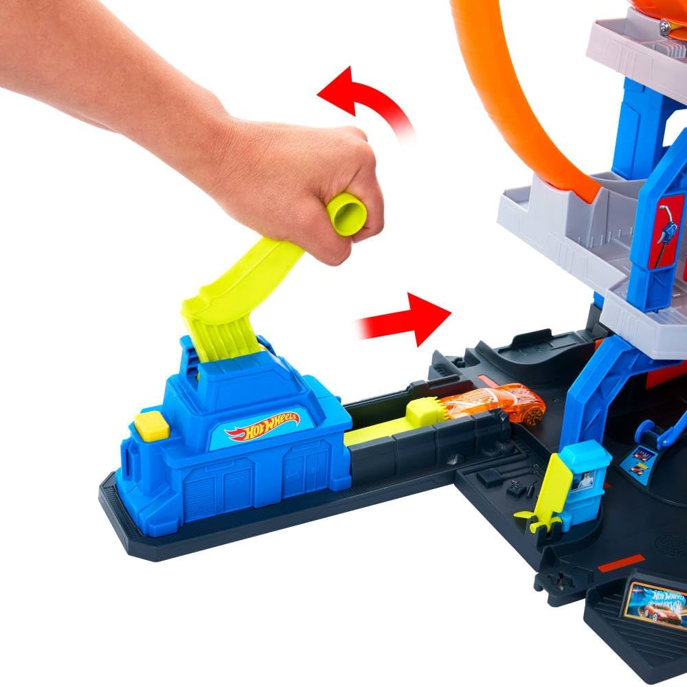 HOTWHEELS MEGA LOOP GARAGE by Mattel