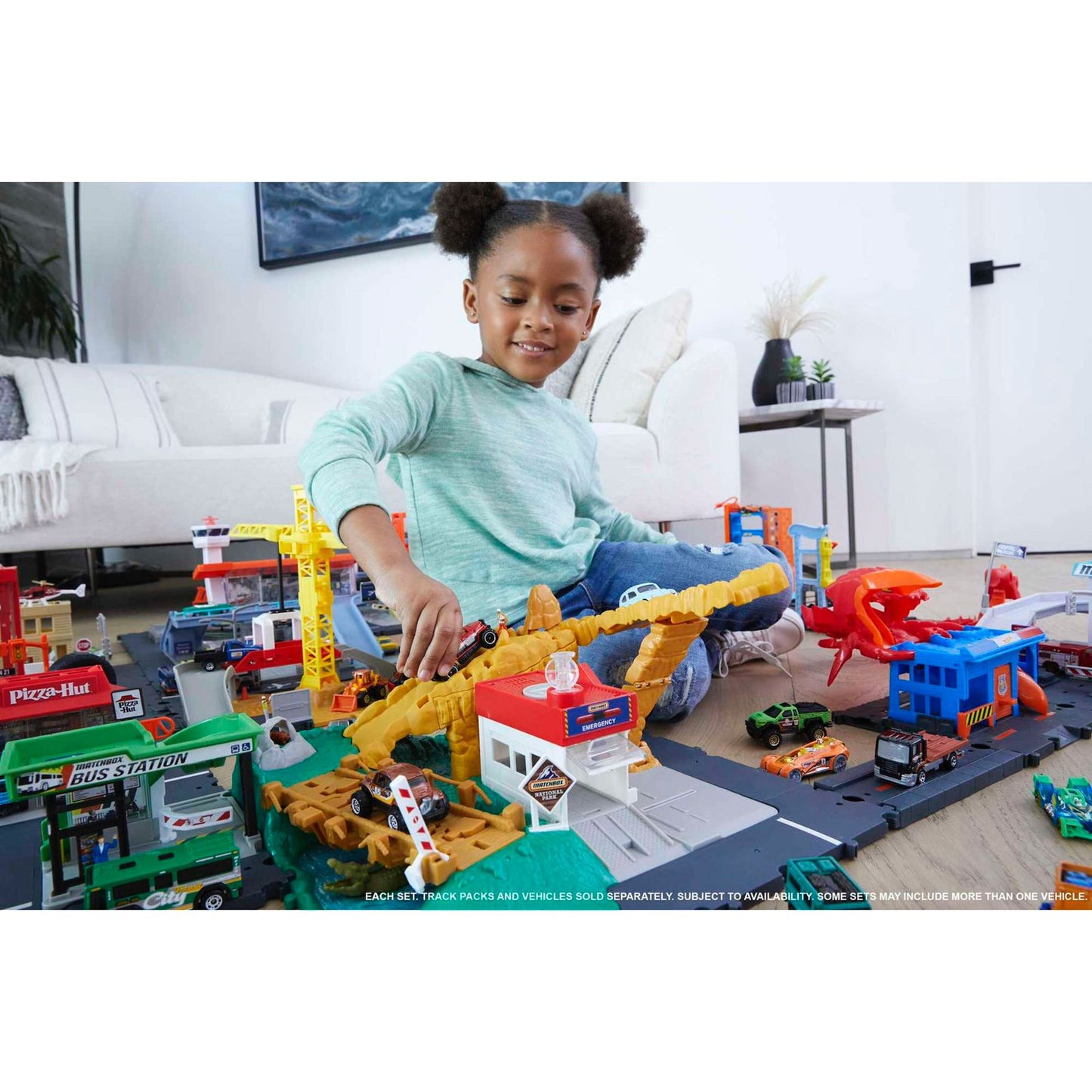 Hot Wheels City Downtown Car Park by Mattel
