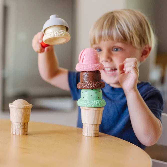 ICE CREAM PLAY SET by Melissa & Doug