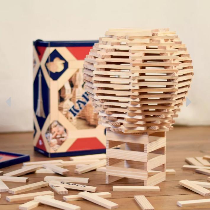 KAPLA Box contains 200 identical planks made by Kapla