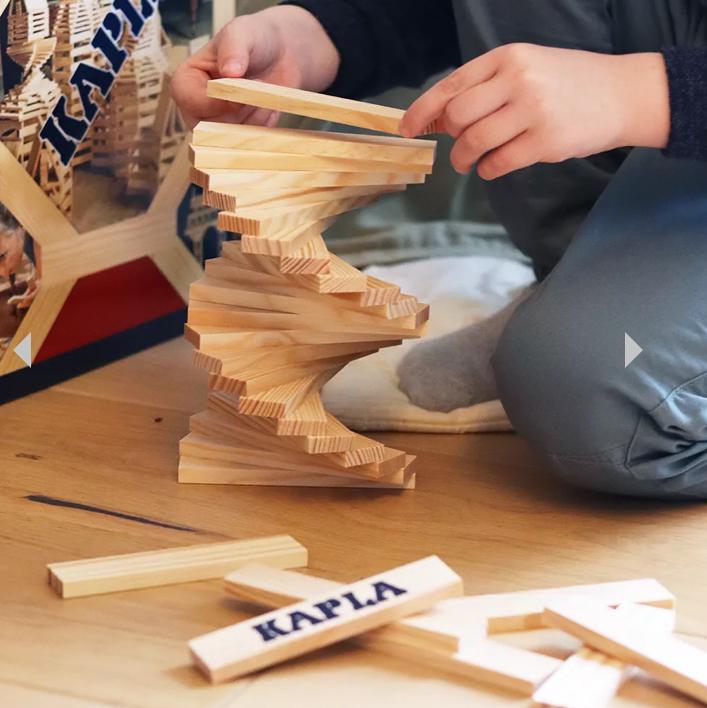 KAPLA Box contains 200 identical planks made by Kapla