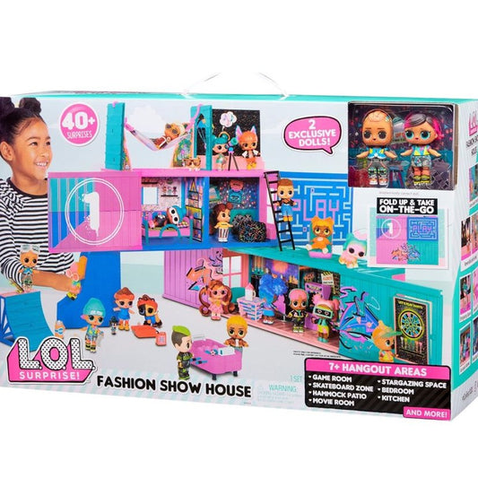 L.O.L. Surprise! Fashion Show House Playset by MGA Entertainment