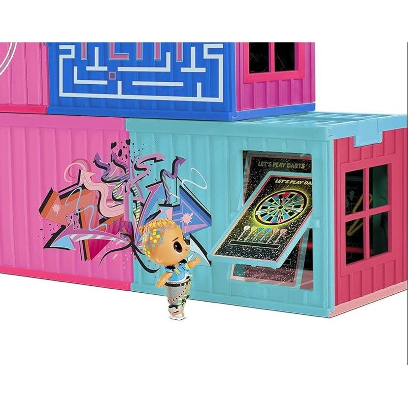 L.O.L. Surprise! Fashion Show House Playset by MGA Entertainment