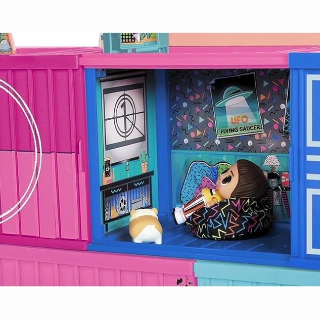L.O.L. Surprise! Fashion Show House Playset by MGA Entertainment