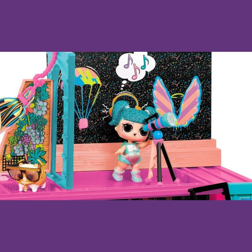 L.O.L. Surprise! Fashion Show House Playset by MGA Entertainment