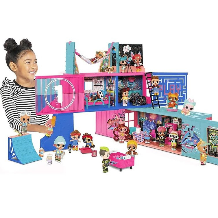 L.O.L. Surprise! Fashion Show House Playset by MGA Entertainment