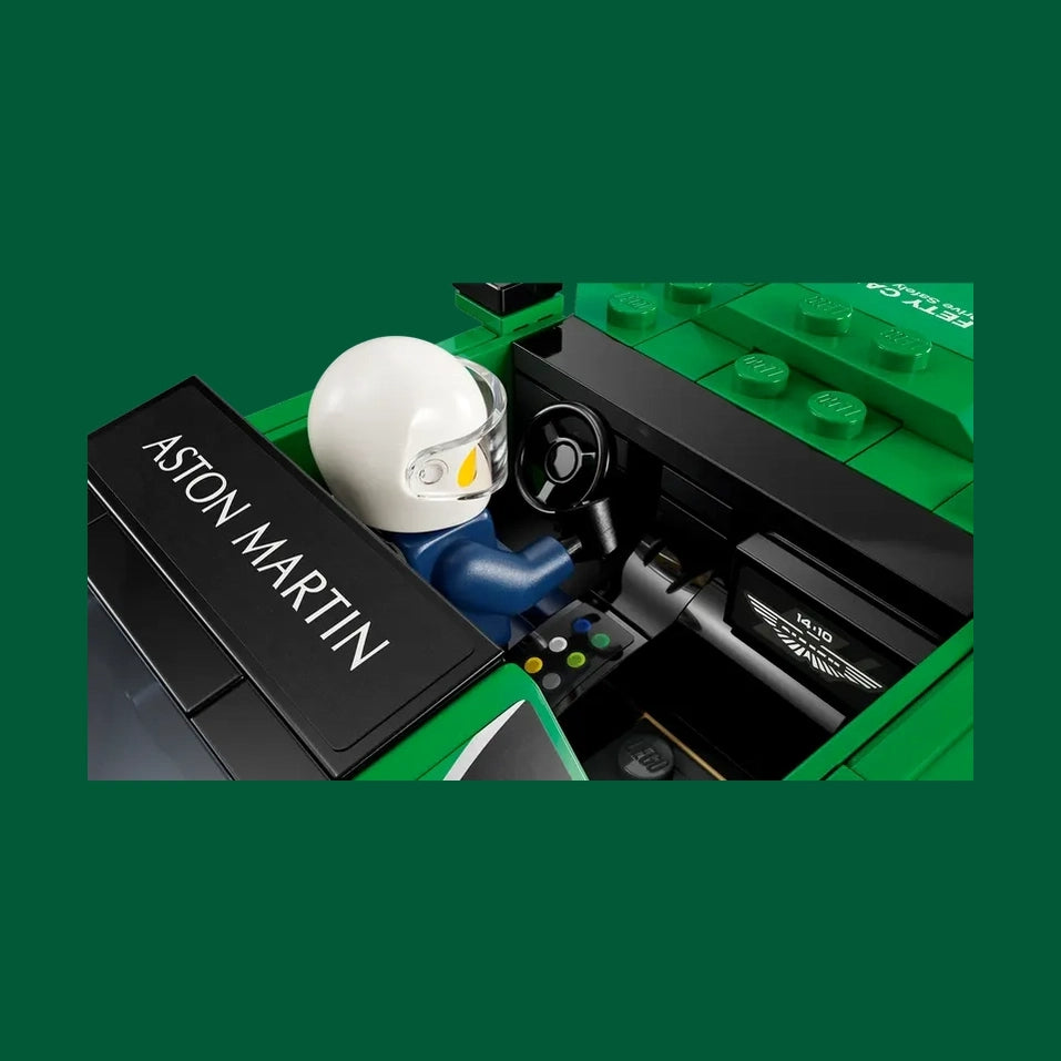 LEGO Aston Martin Safety Car & AMR23 (76925) by LEGO
