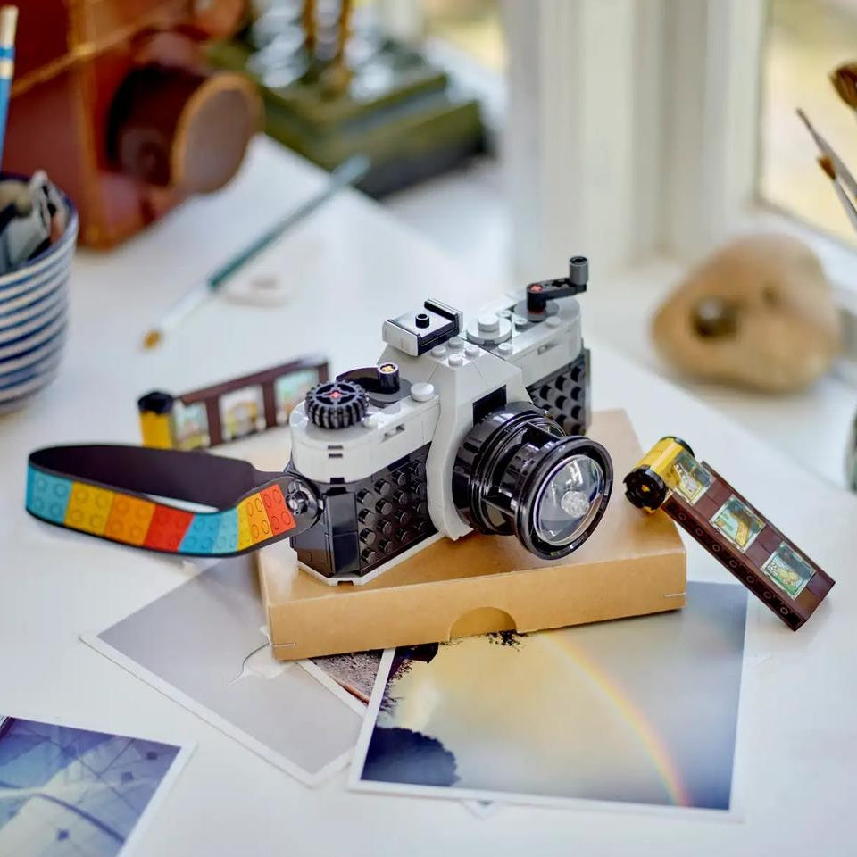 LEGO Creator Retro Camera (31147) by LEGO