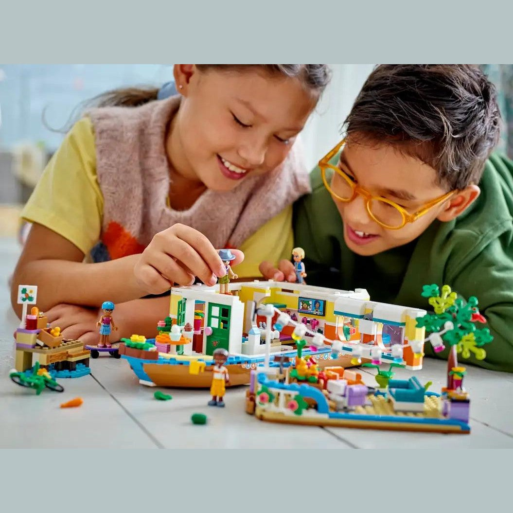 LEGO Friends Canal Houseboat (41702) by LEGO