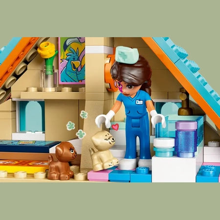 LEGO Friends Horse and Pet Vet Clinic (42651) by LEGO