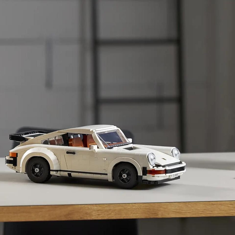 LEGO Icons Porsche 911 (10295) by LEGO