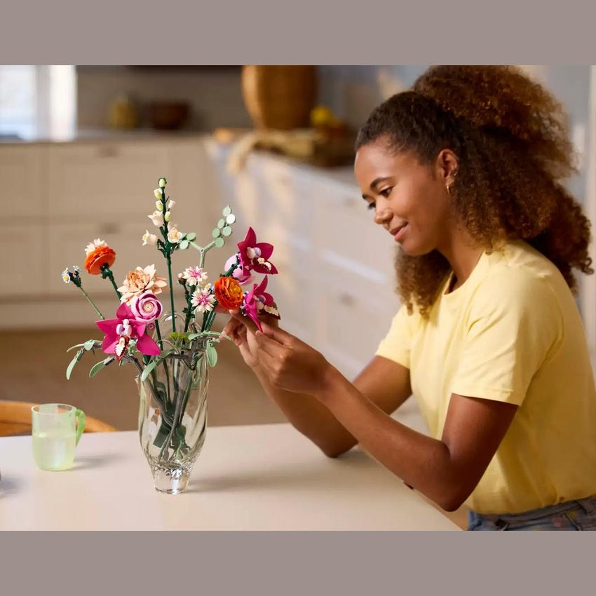 LEGO Pretty Pink Flower Bouquet (10342) by LEGO