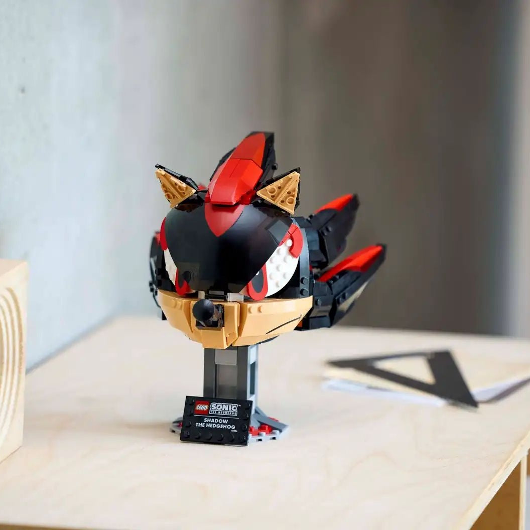 LEGO Shadow the Hedgehog (77000) by LEGO